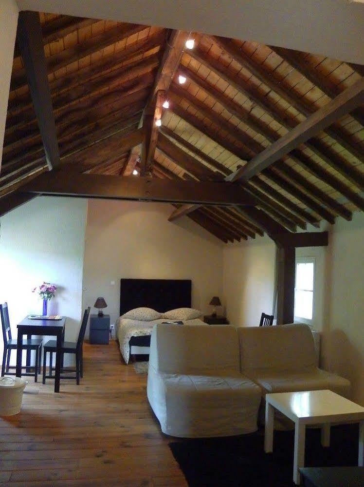 Domaine Du Moulin De Champie - Versailles - Gites & Suites Feucherolles Eksteriør billede
