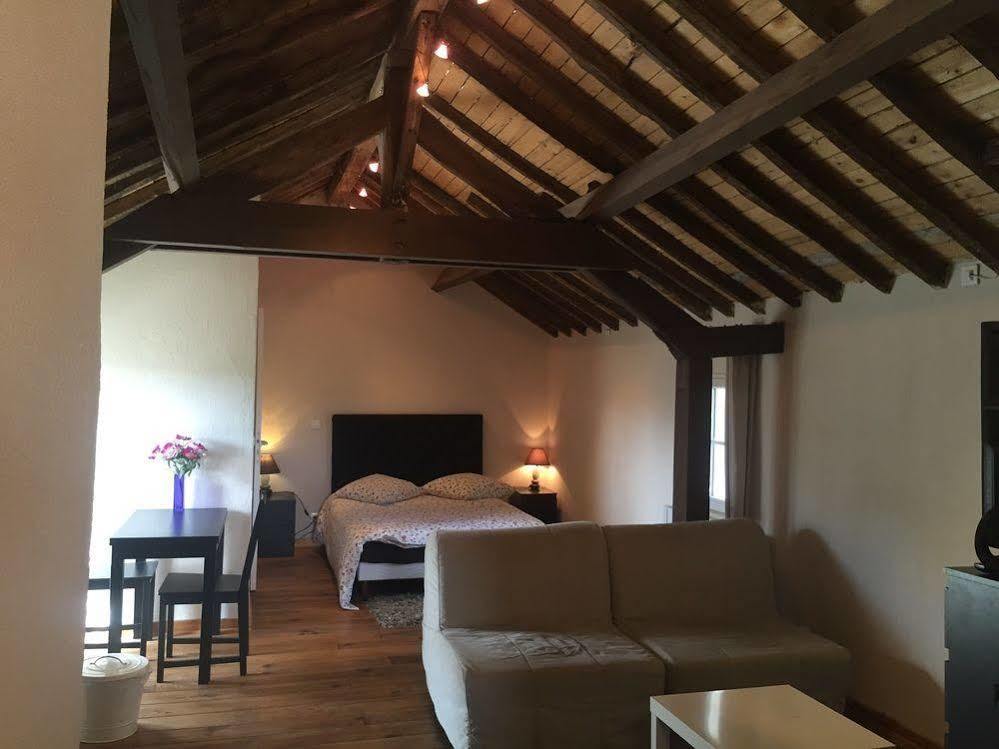 Domaine Du Moulin De Champie - Versailles - Gites & Suites Feucherolles Eksteriør billede
