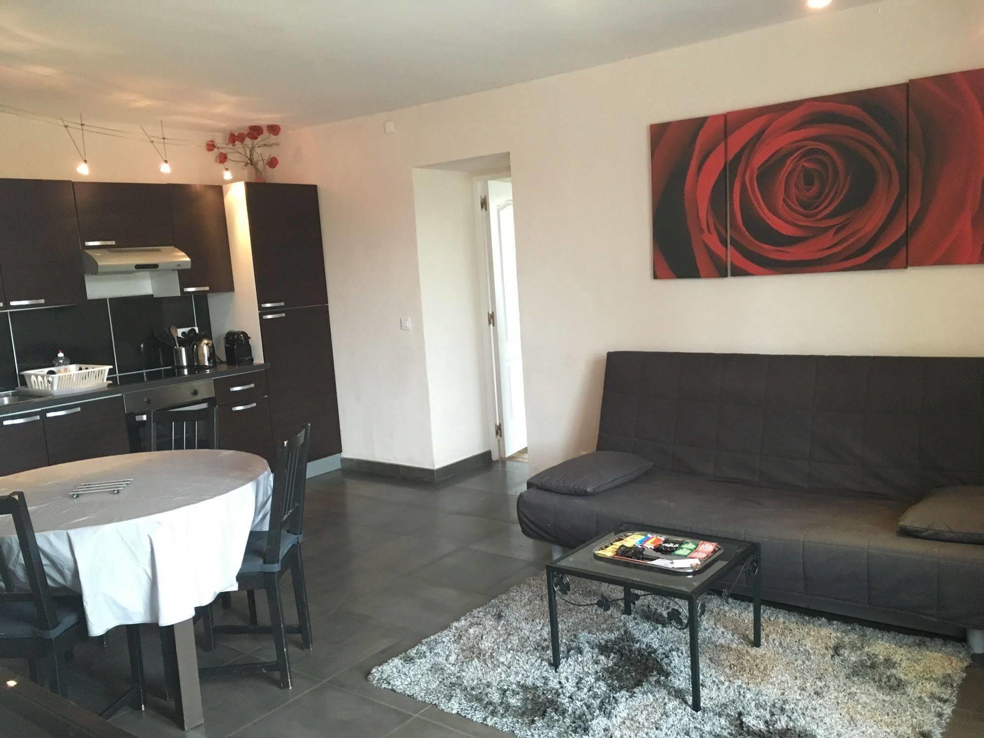 Domaine Du Moulin De Champie - Versailles - Gites & Suites Feucherolles Eksteriør billede