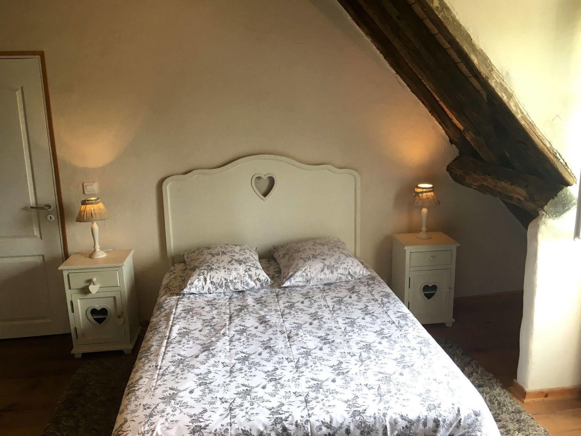 Domaine Du Moulin De Champie - Versailles - Gites & Suites Feucherolles Eksteriør billede