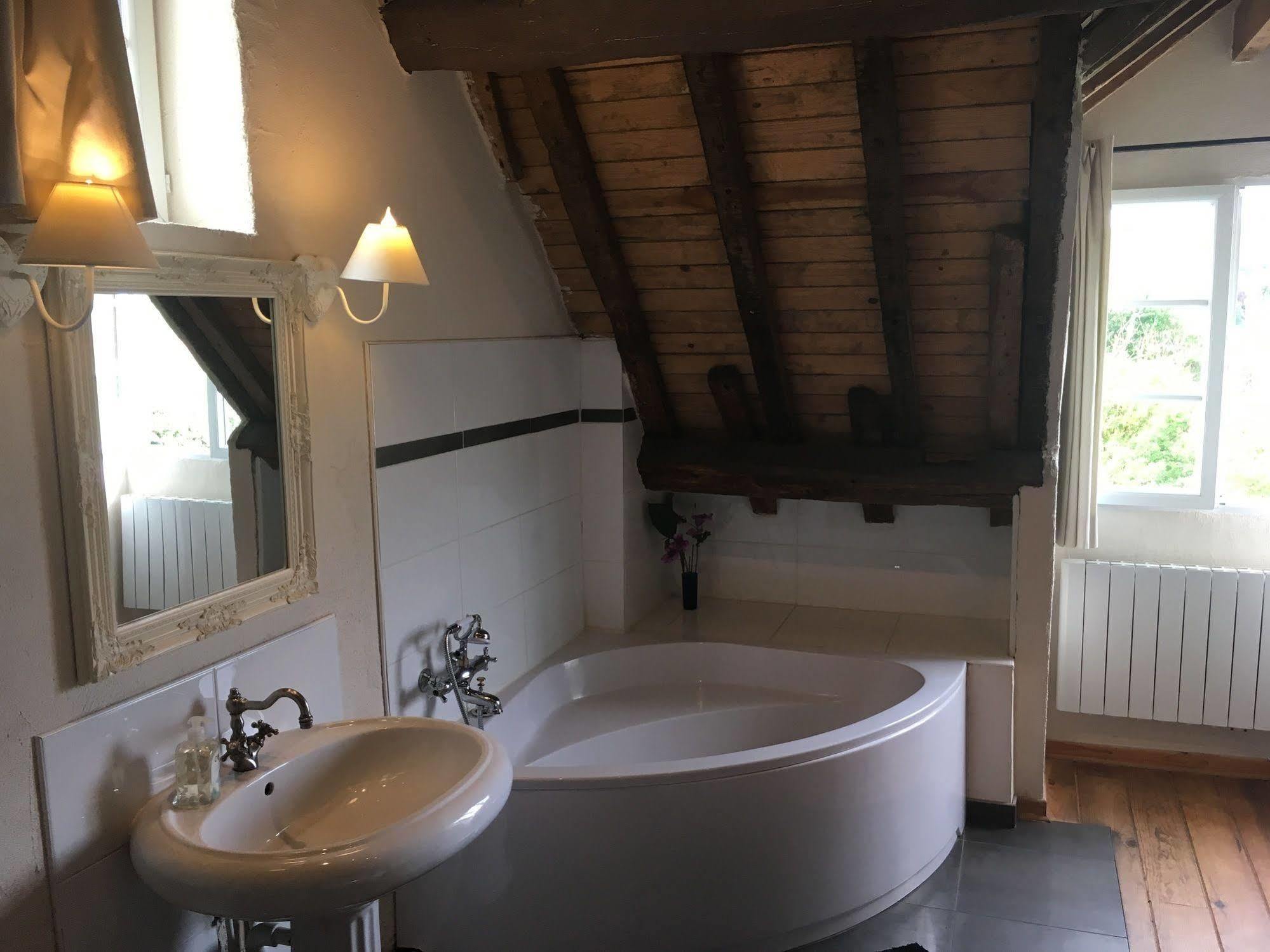 Domaine Du Moulin De Champie - Versailles - Gites & Suites Feucherolles Eksteriør billede