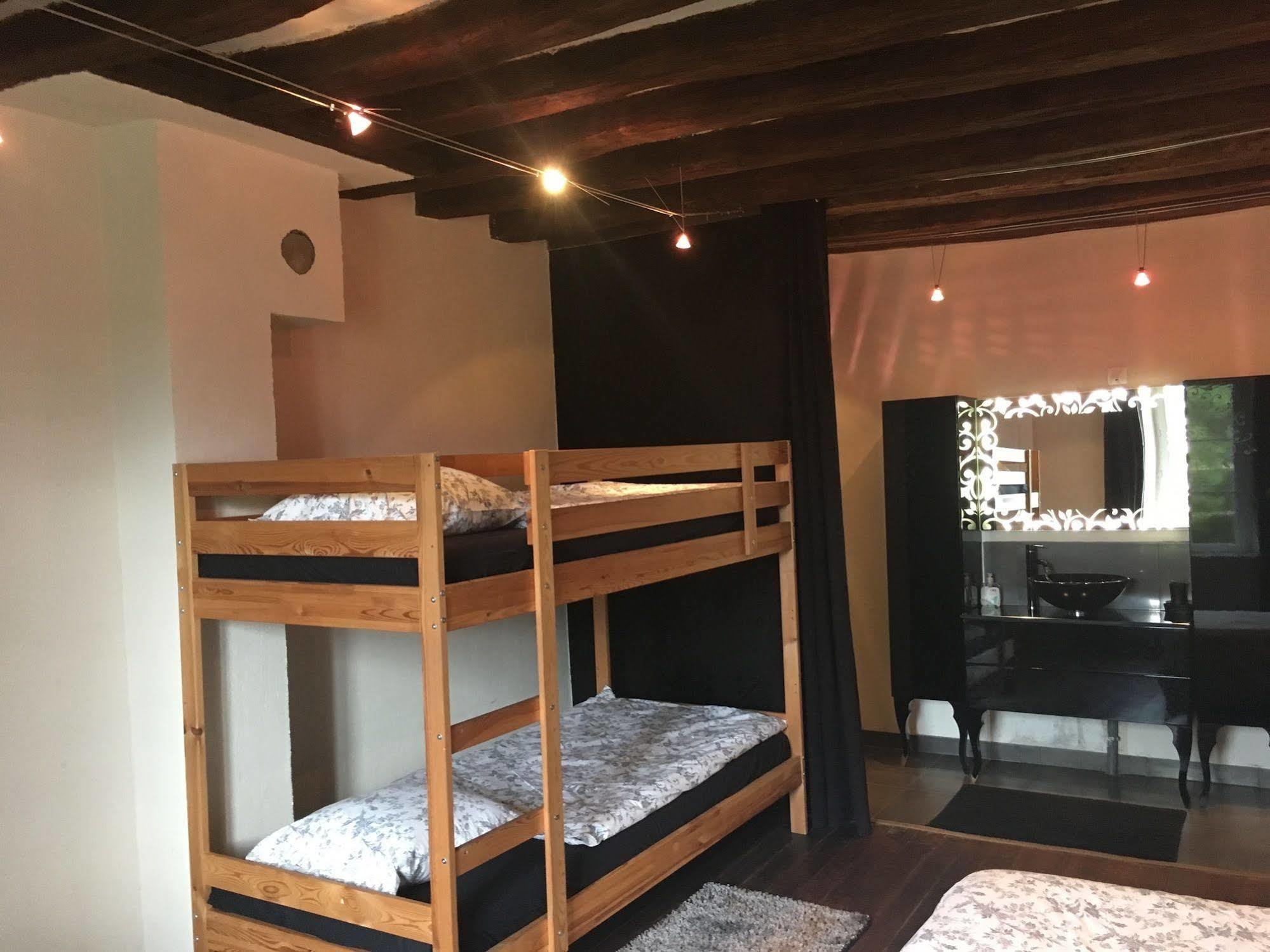 Domaine Du Moulin De Champie - Versailles - Gites & Suites Feucherolles Eksteriør billede